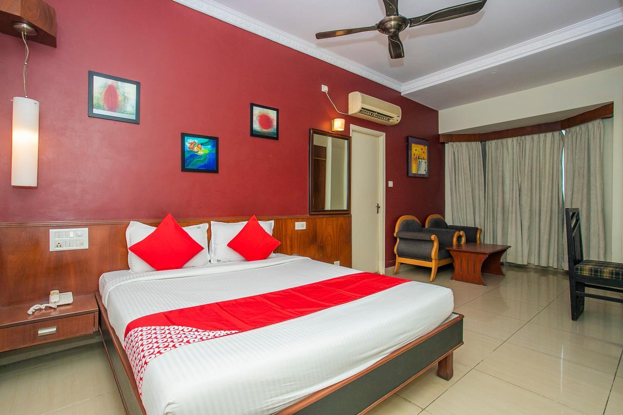 Oyo 18762 Vaishnavi Residency Hotel Bengaluru Kültér fotó