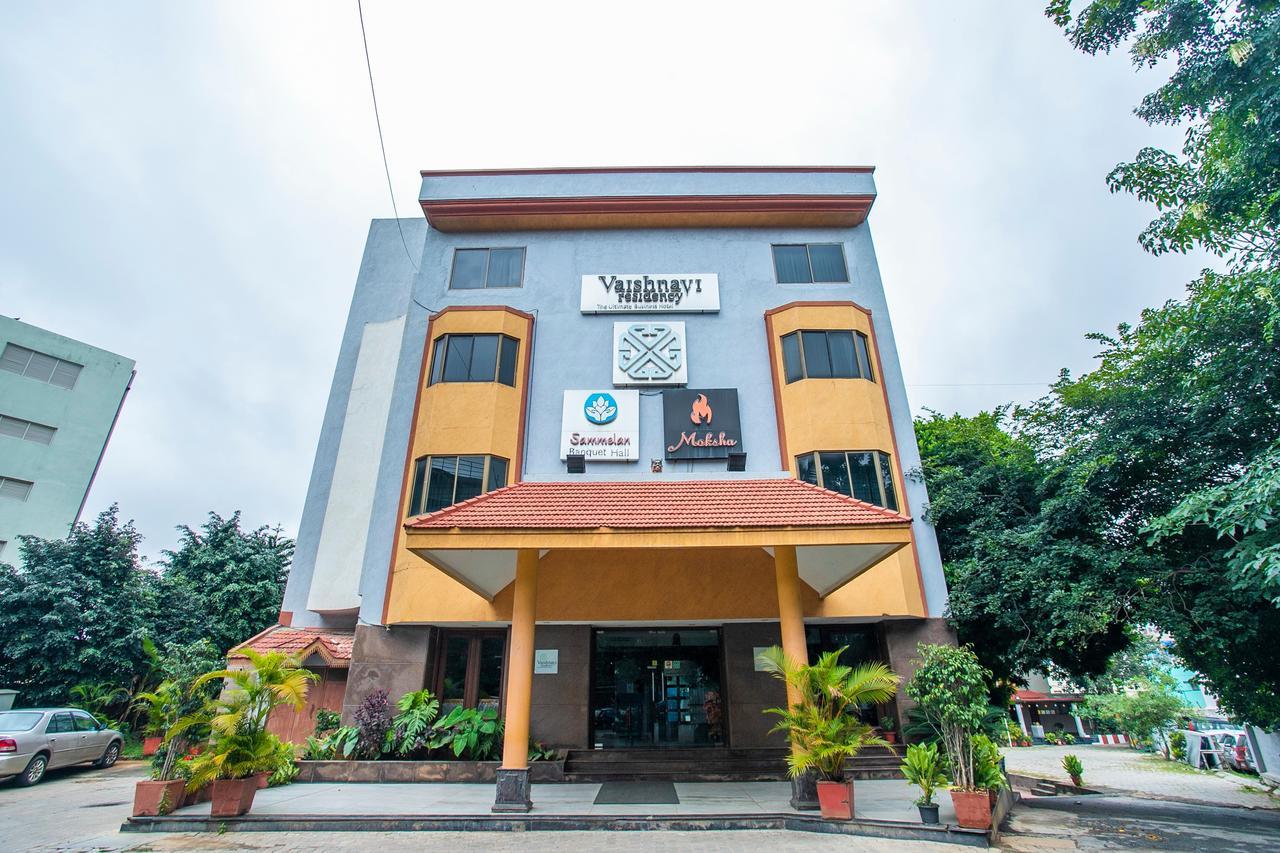 Oyo 18762 Vaishnavi Residency Hotel Bengaluru Kültér fotó
